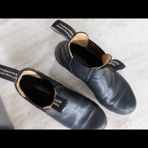 Women’s blundstones with heel